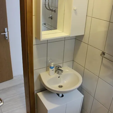 Put Konukevi Neum